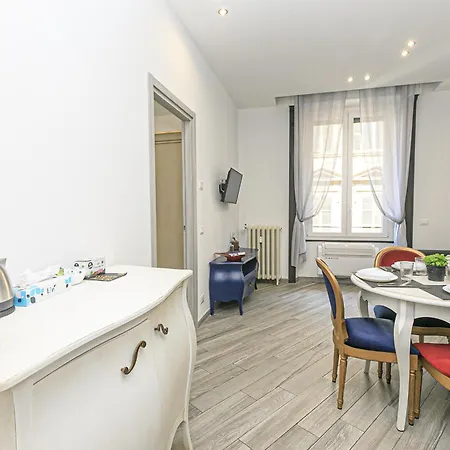 Dclass Acquario Chocolate Apartment